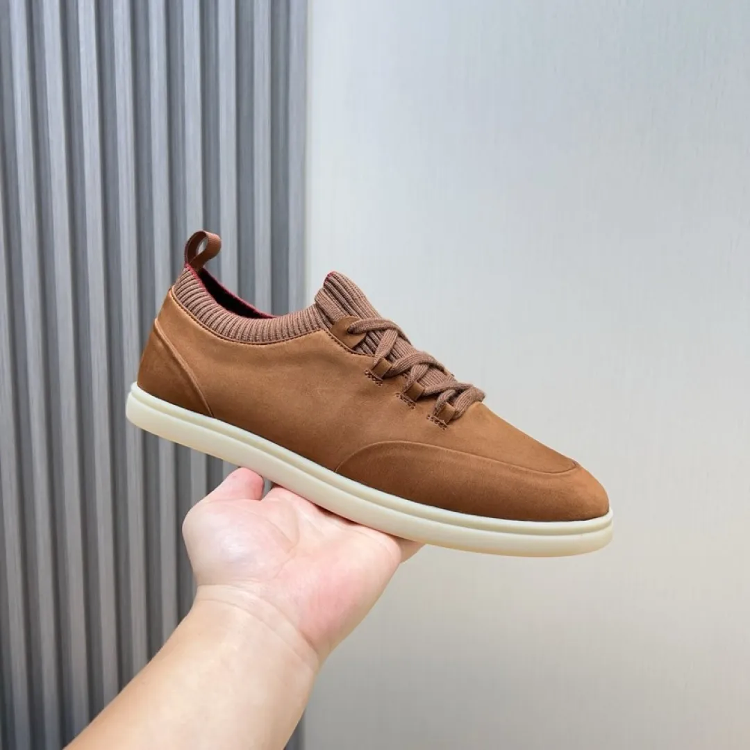 Men's men's shoes 💰P500💰[loro piana] The new moccasin shoes are popular all over the world, and the official website is selling like hotcakes. The upper is made of original first-layer cowhide and matched with original rubber soles. It is a classic. The complex craftsmanship and meticulous structure make the shoes light and soft, allowing you to walk comfortably and freely. Perfect for summer wear. Yardage: 38-45. (45 is custom-made and cannot be returned or exchanged)